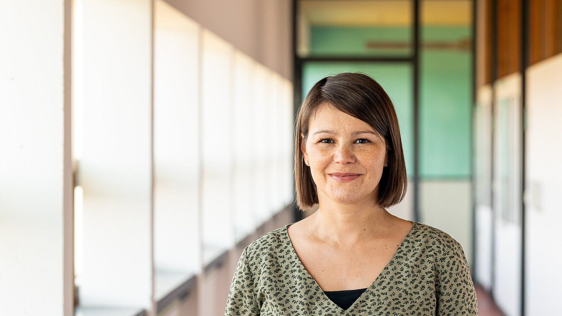 Prof. Gjorgjieva und ihr Team konnten die Leistung künstlicher neuronaler Netzwerke durch das Training mit biologischen Daten verbessern. Prof. Dr. Julijana Gjorgjieva