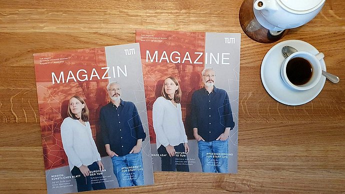 English and german versions of the new magazine.